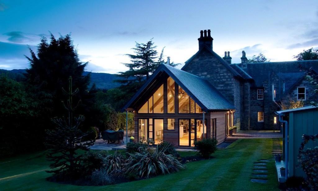 ピトロクリー Craigatin House & Courtyardゲストハウス エクステリア 写真